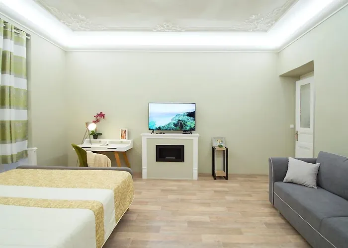 Navratilova Apartment Prague
